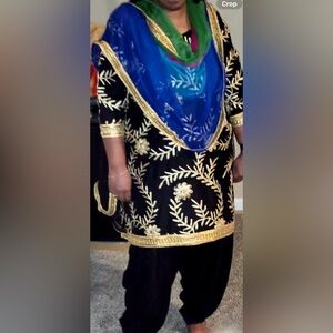 Punjabi suit